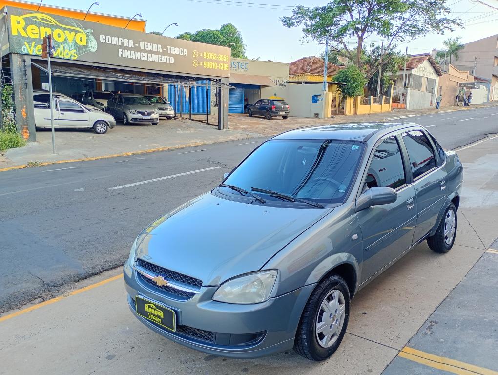 CHEVROLET Classic Sedan - Foto