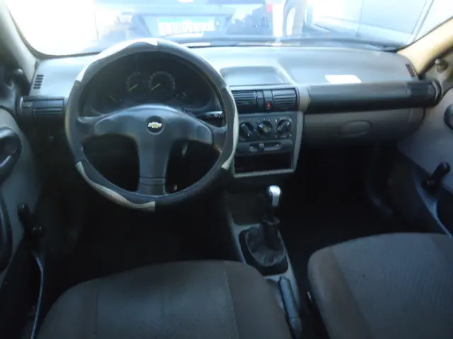 CHEVROLET Classic Sedan - Foto