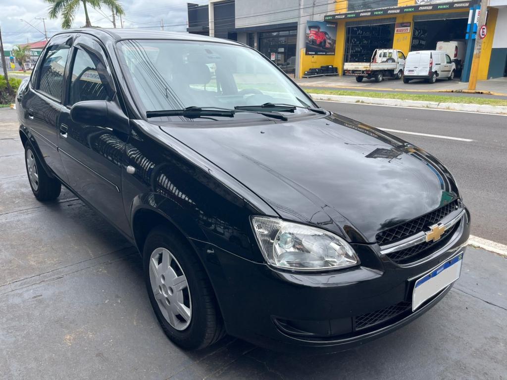 CHEVROLET Classic Sedan - Foto