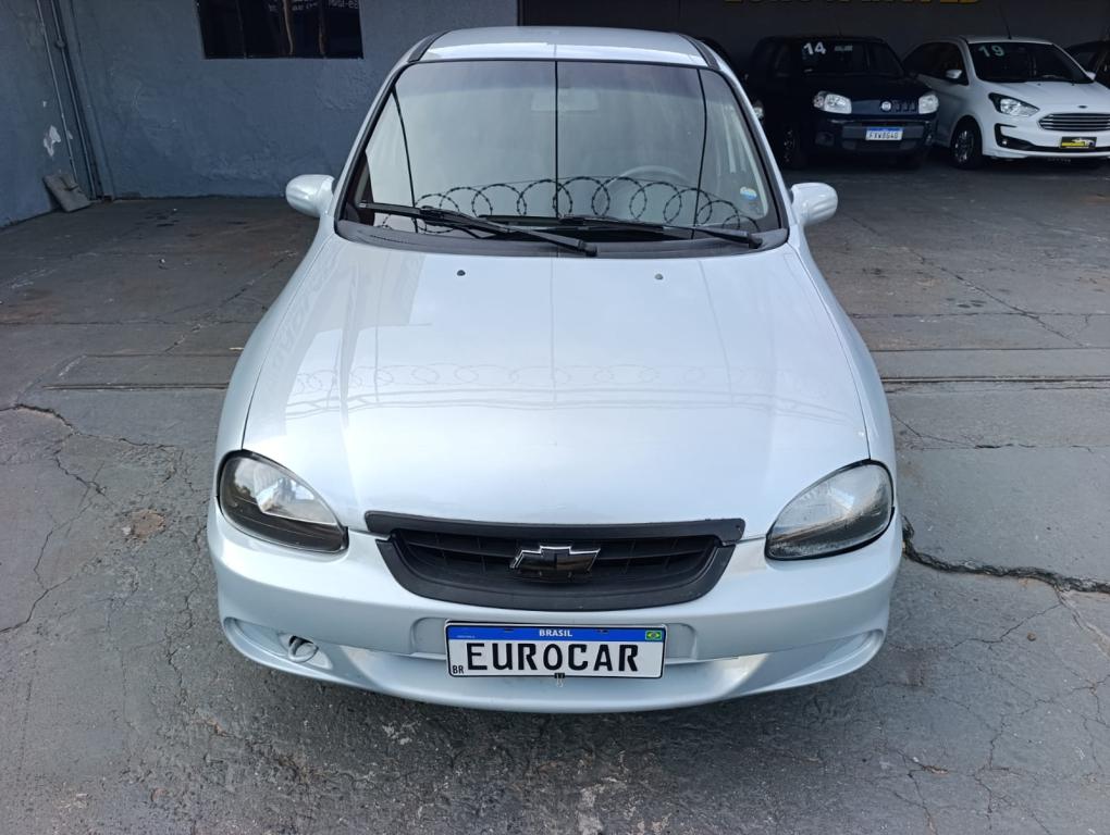 CHEVROLET Classic Sedan - Foto