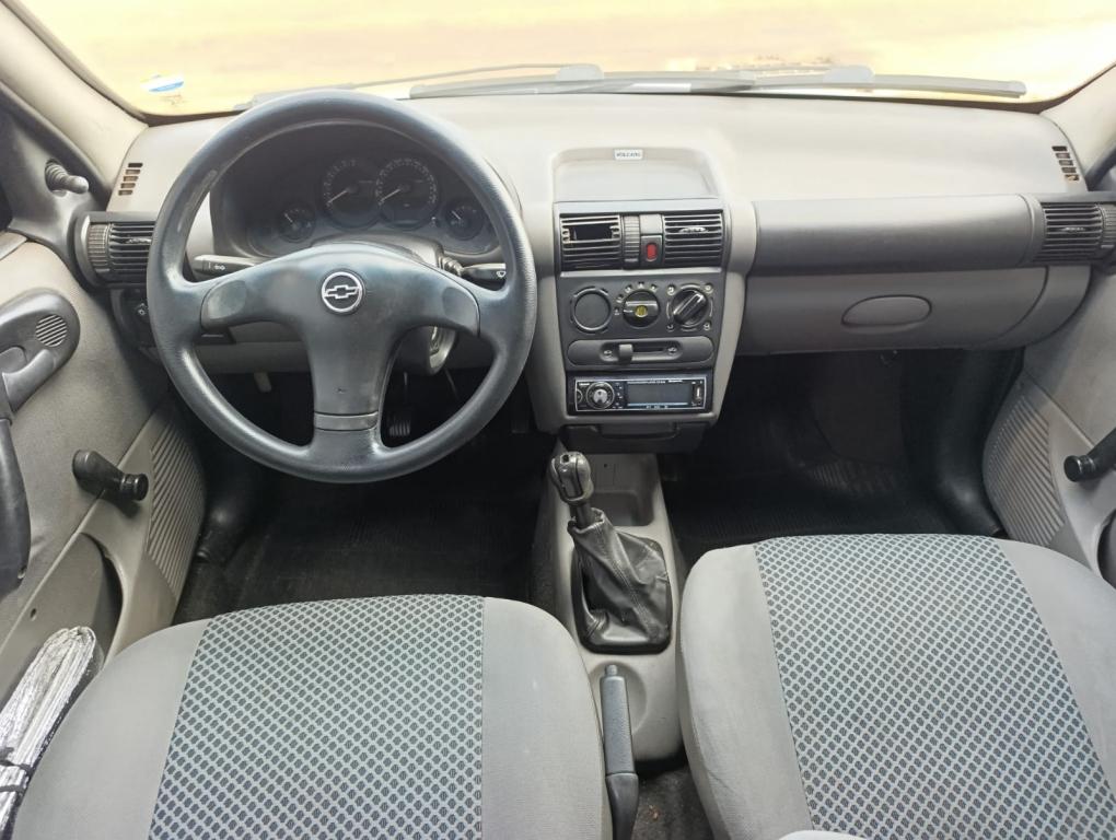 CHEVROLET Classic Sedan - Foto