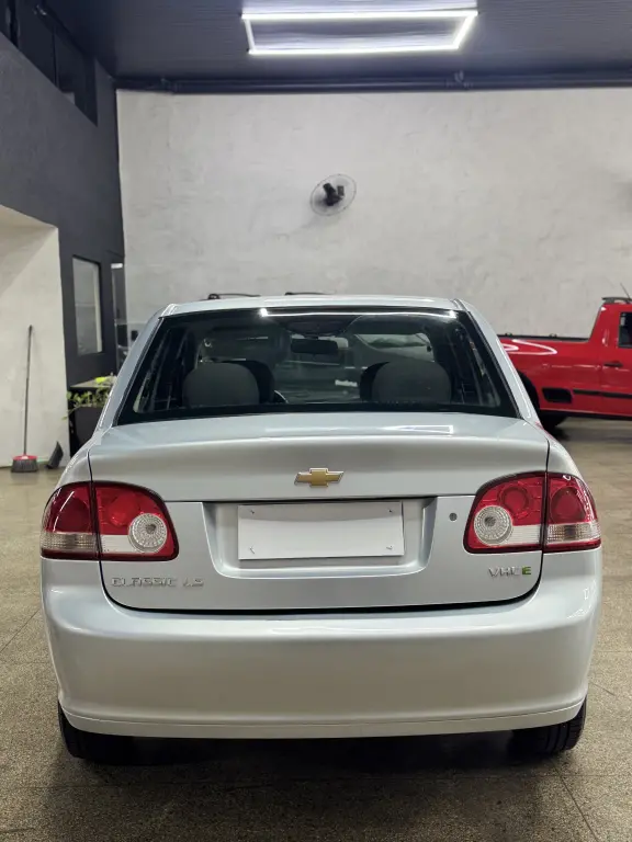 CHEVROLET Classic Sedan - Foto