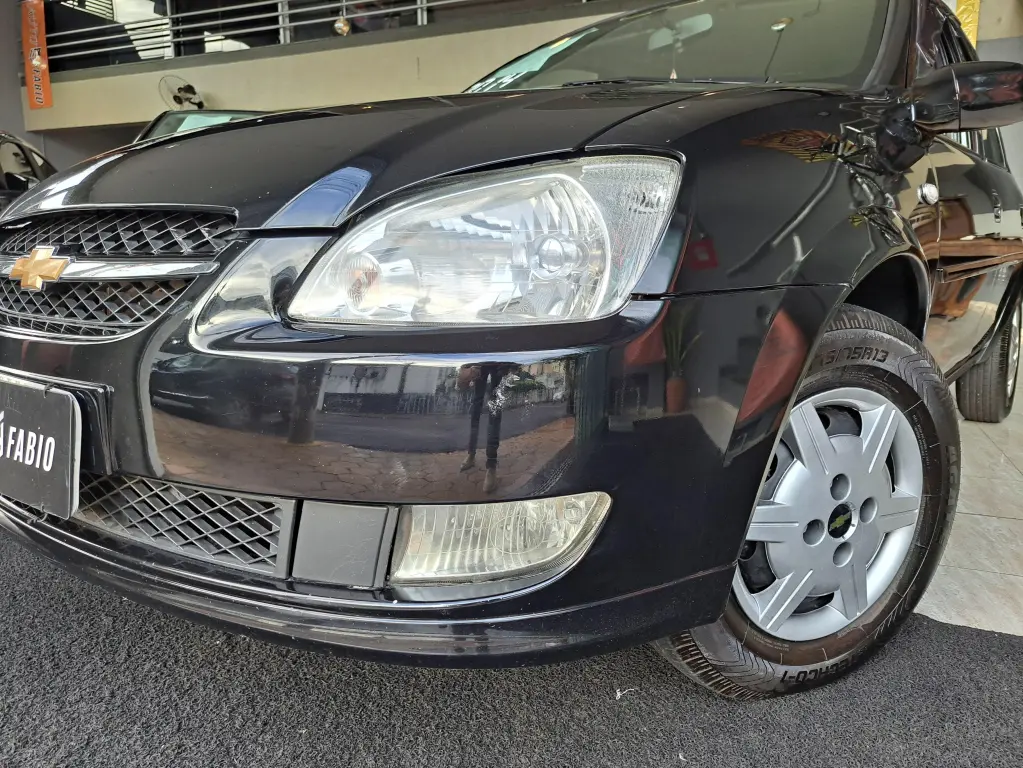 CHEVROLET Classic Sedan - Foto