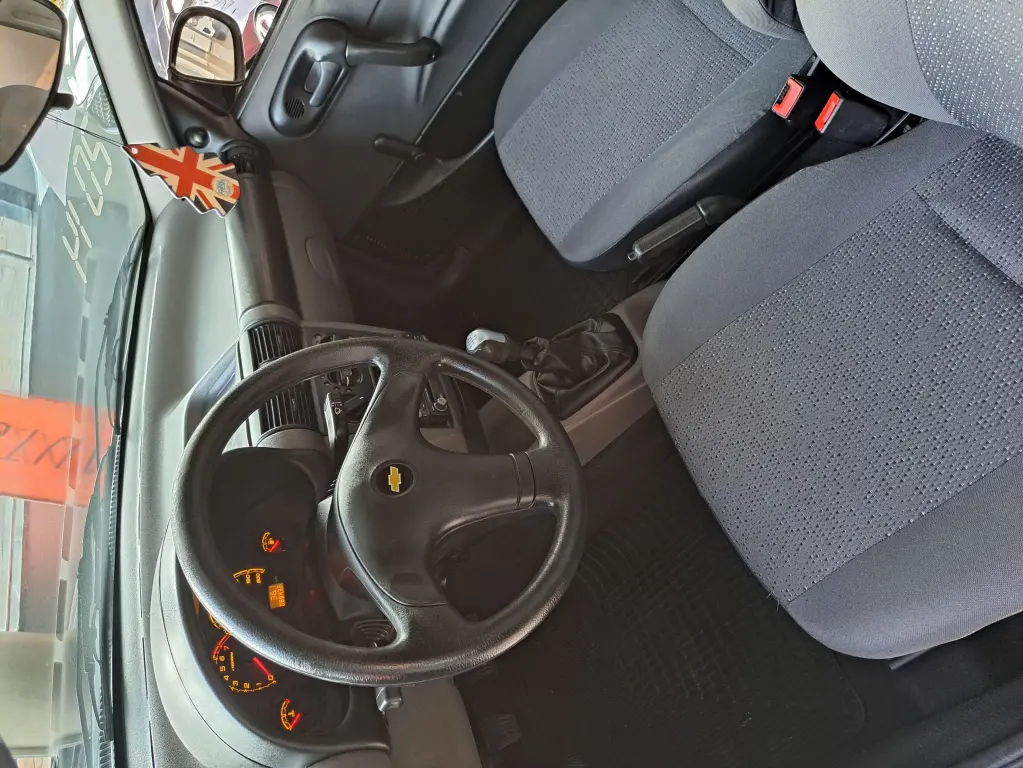 CHEVROLET Classic Sedan - Foto