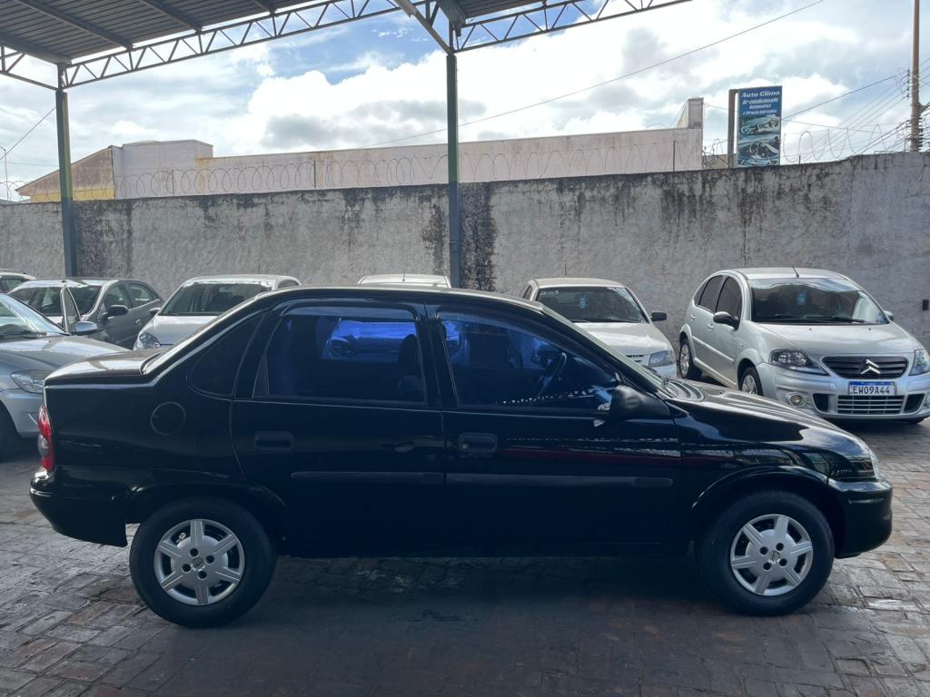 CHEVROLET Classic Sedan - Foto