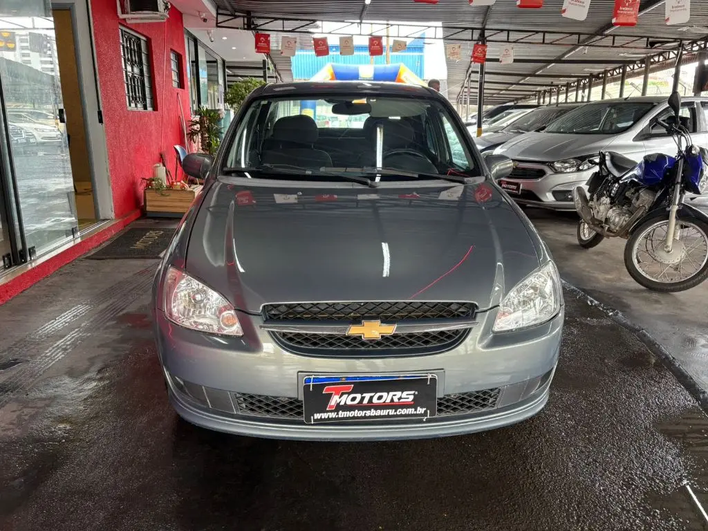 CHEVROLET Classic Sedan - Foto