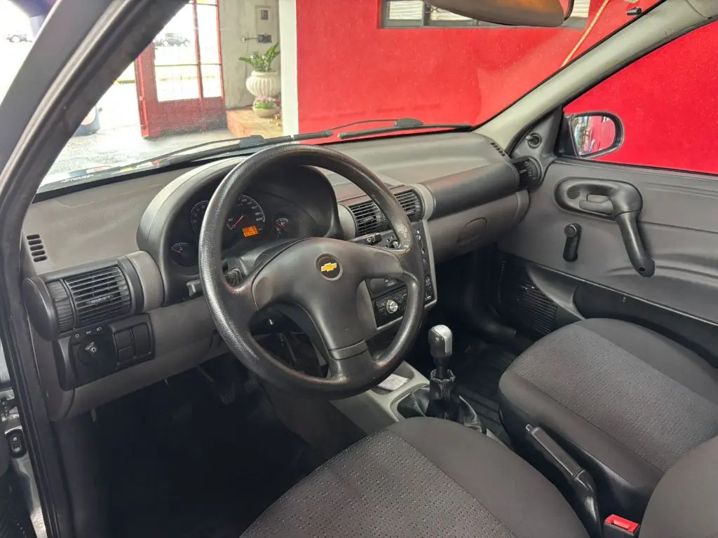 CHEVROLET Classic Sedan - Foto