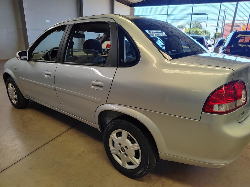 CHEVROLET Classic Sedan - Foto