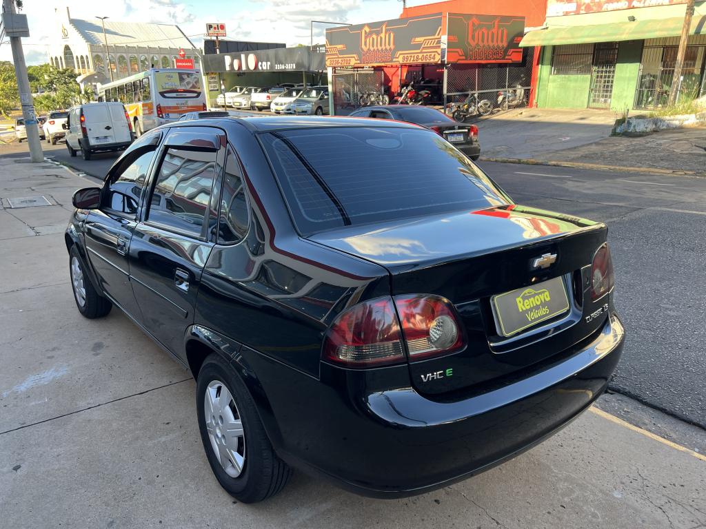 CHEVROLET Classic Sedan - Foto