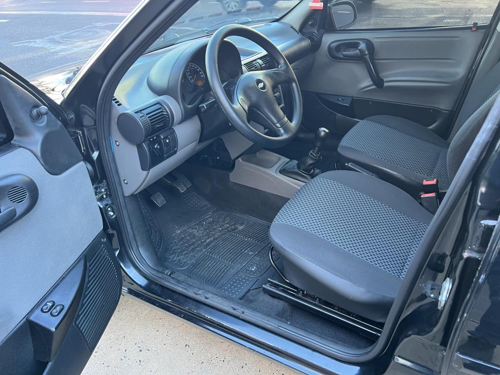 CHEVROLET Classic Sedan - Foto