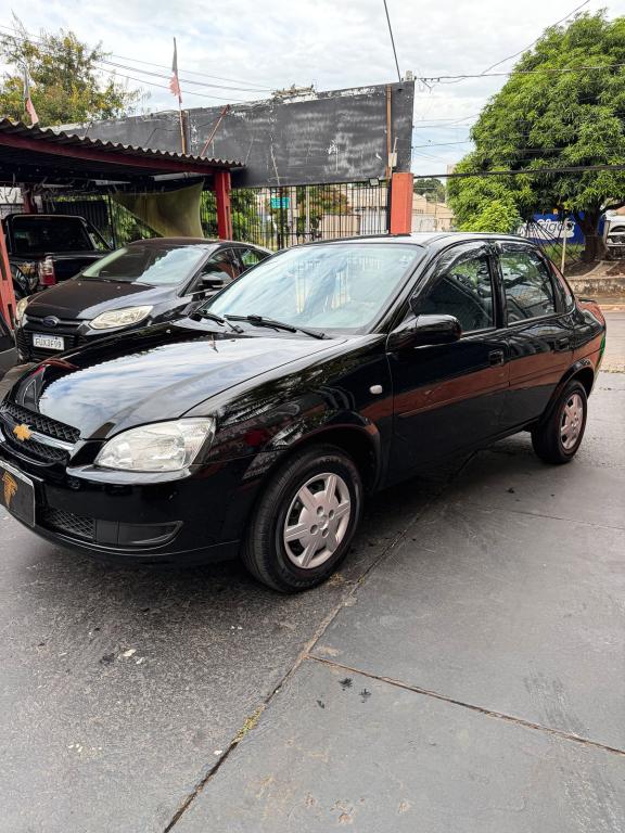 CHEVROLET Classic Sedan - Foto