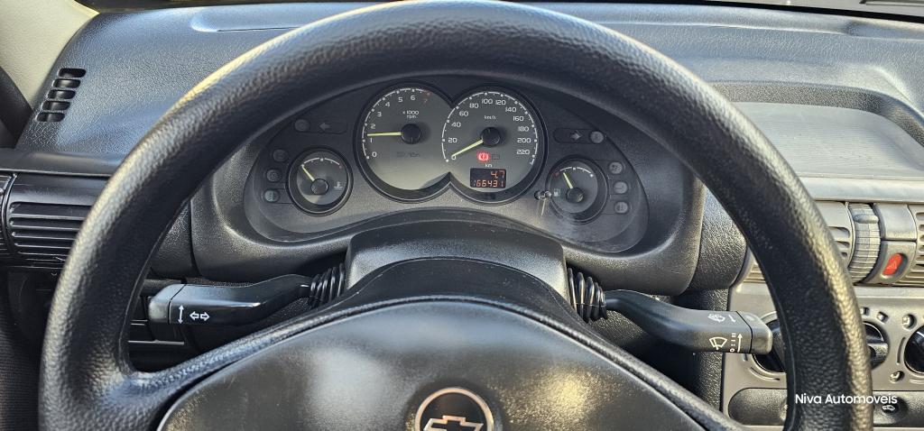 CHEVROLET Classic Sedan - Foto