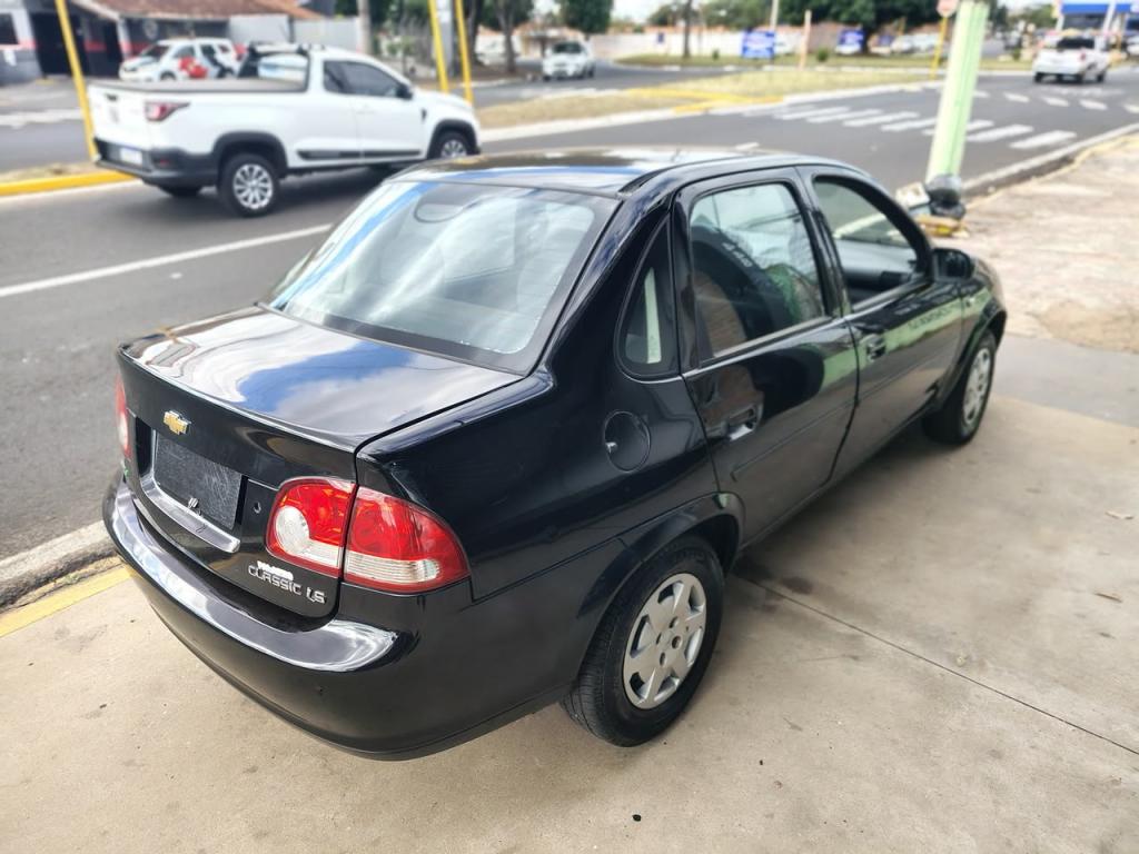 CHEVROLET Classic Sedan - Foto