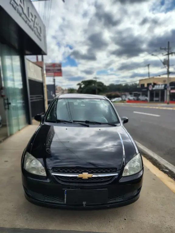CHEVROLET Classic Sedan - Foto