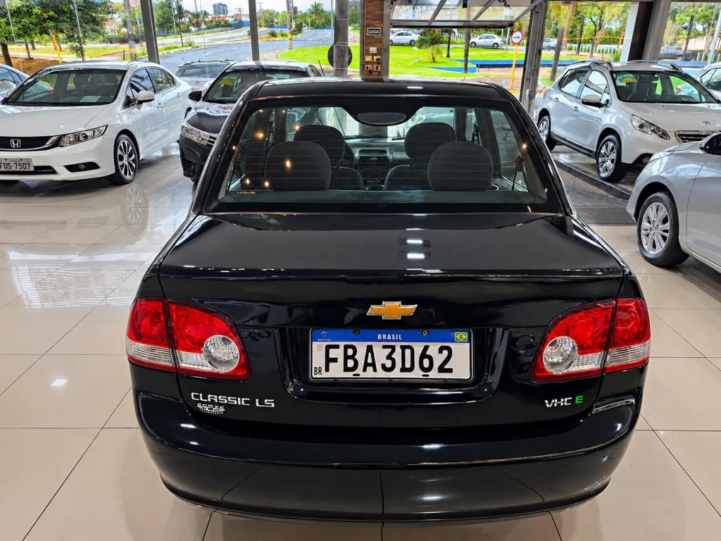 CHEVROLET Classic Sedan - Foto