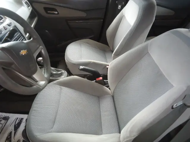 CHEVROLET Cobalt - Foto