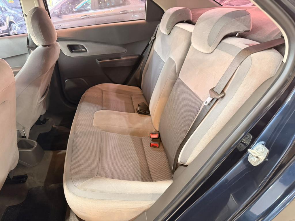 CHEVROLET Cobalt - Foto