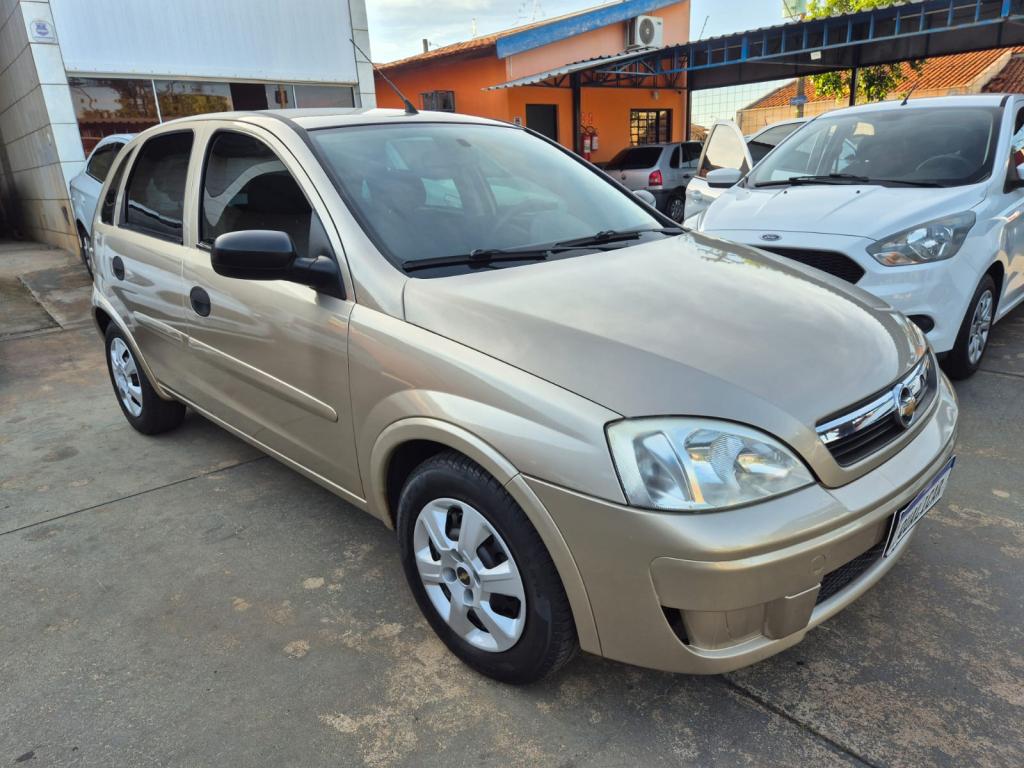 CHEVROLET Corsa Hatch - Foto