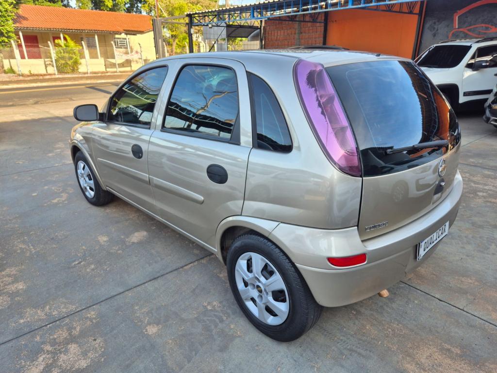 CHEVROLET Corsa Hatch - Foto