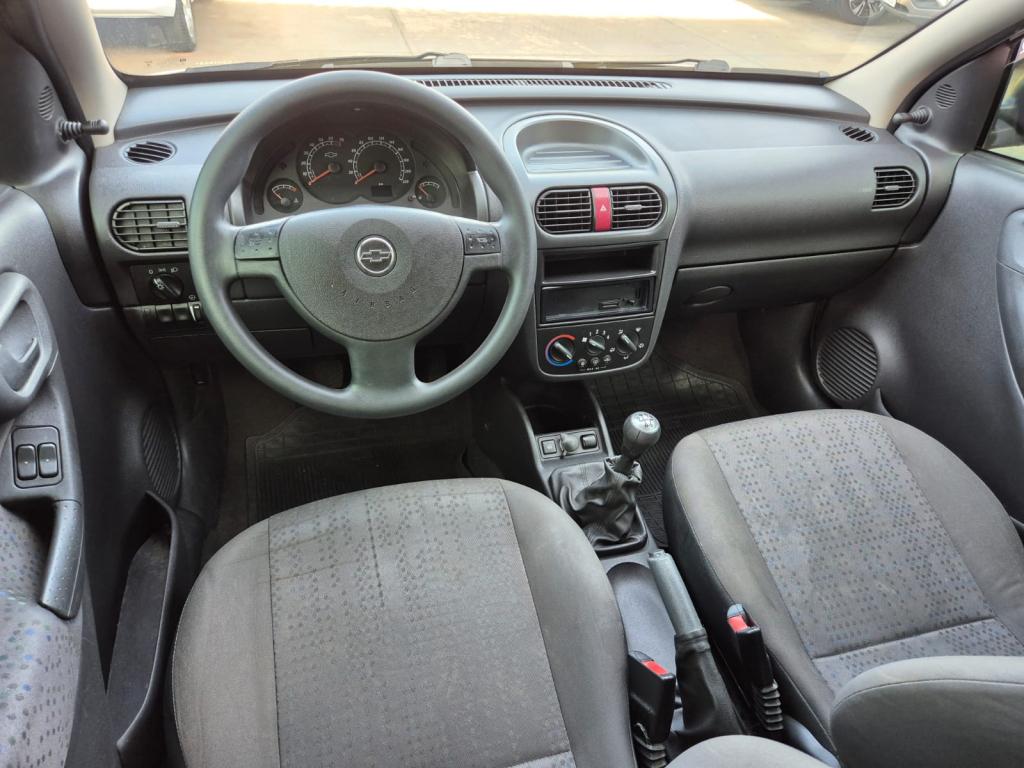 CHEVROLET Corsa Hatch - Foto