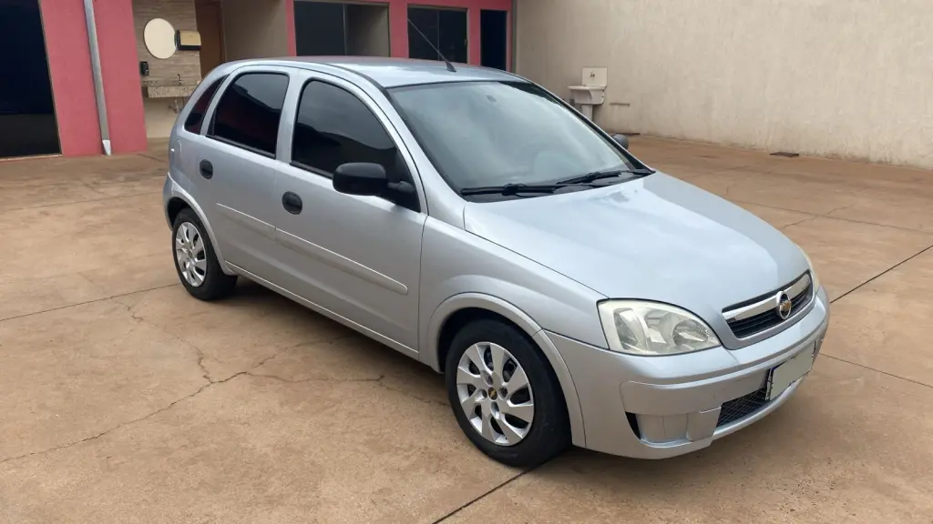 CHEVROLET Corsa Hatch - Foto