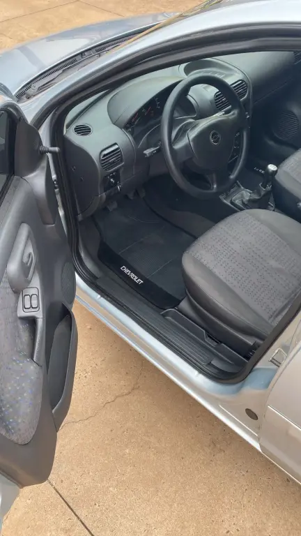 CHEVROLET Corsa Hatch - Foto