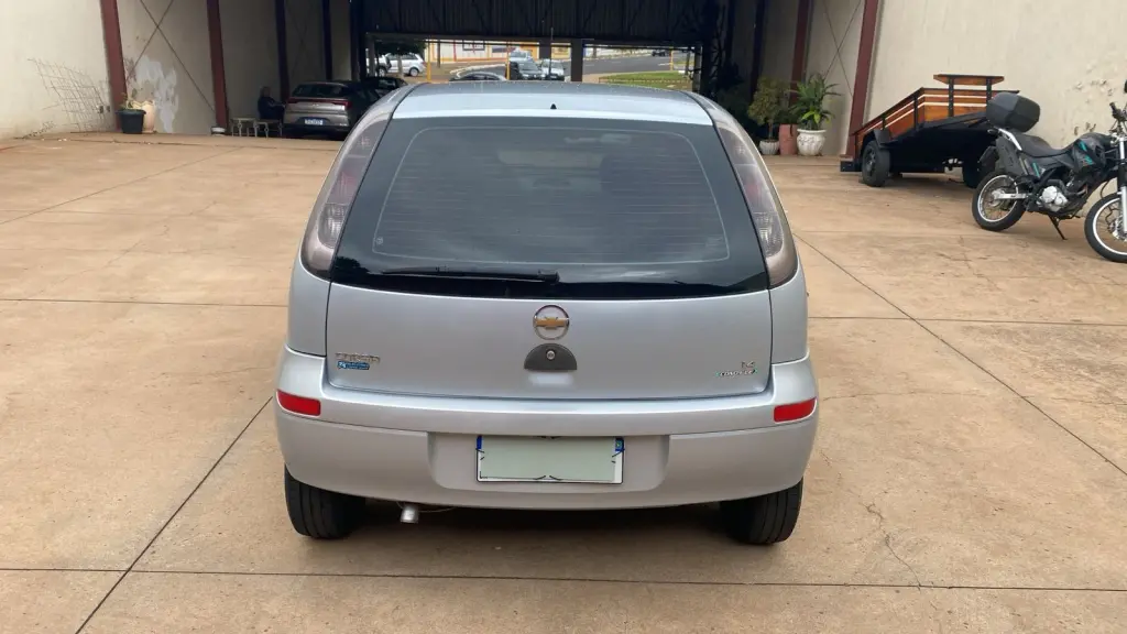 CHEVROLET Corsa Hatch - Foto