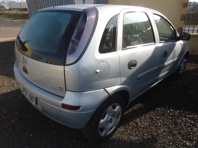 CHEVROLET Corsa Hatch - Foto