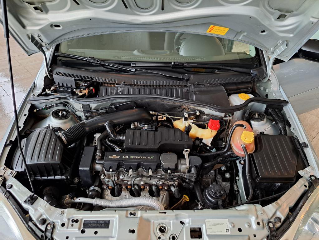 CHEVROLET Corsa Hatch - Foto