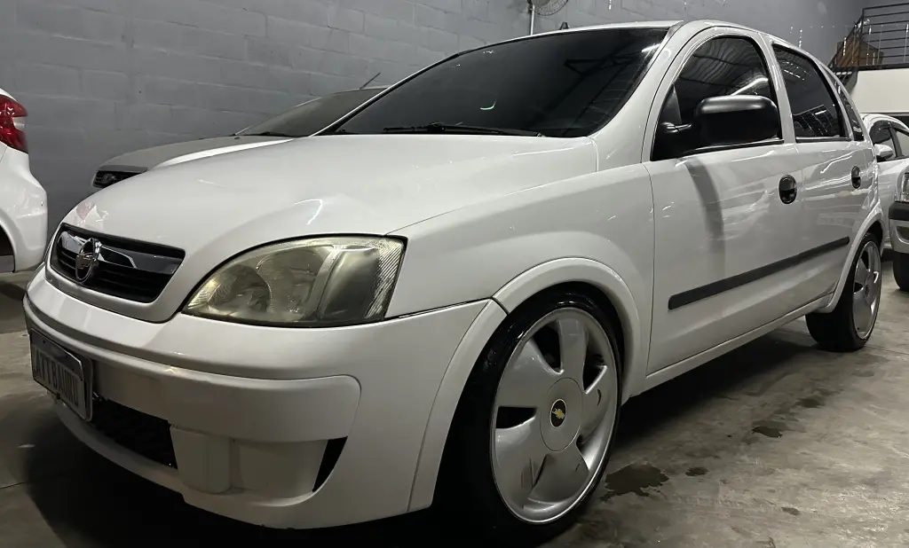 CHEVROLET Corsa Hatch - Foto