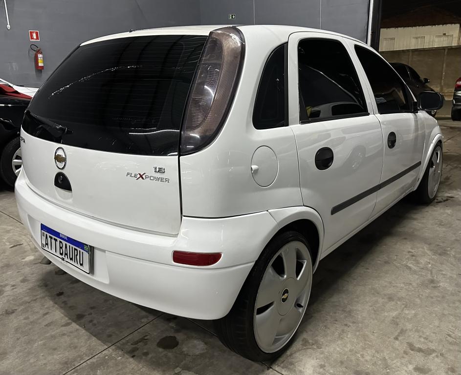 CHEVROLET Corsa Hatch - Foto