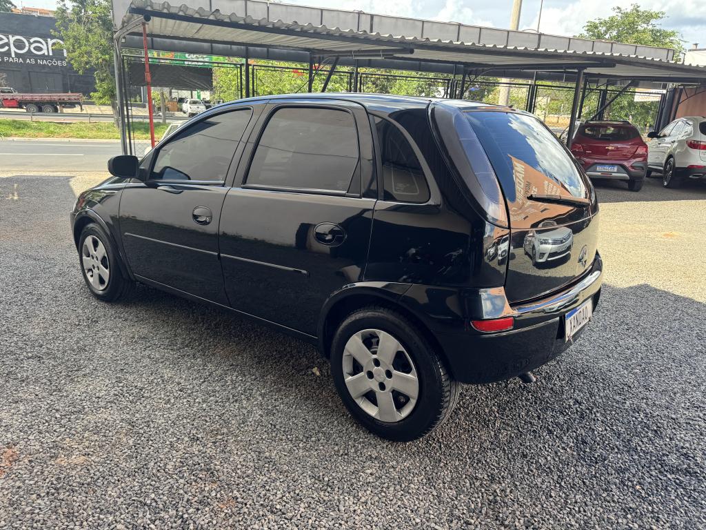 CHEVROLET Corsa Hatch - Foto