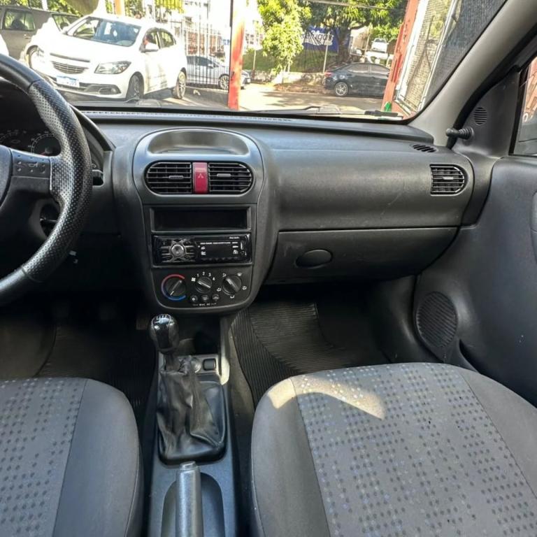 CHEVROLET Corsa Hatch - Foto