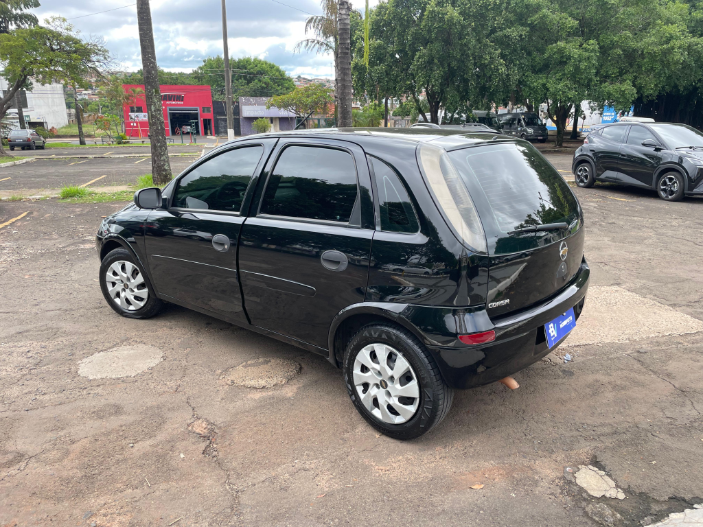 CHEVROLET Corsa Hatch - Foto