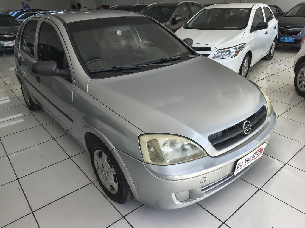 CHEVROLET Corsa Hatch - Foto