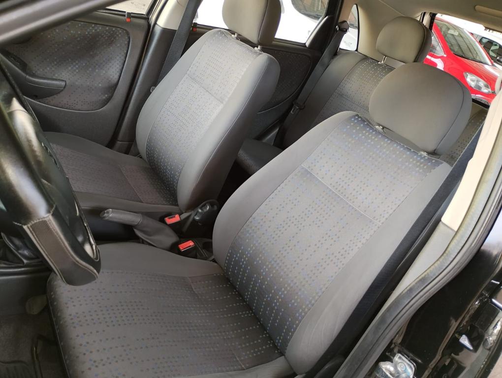 CHEVROLET Corsa Hatch - Foto