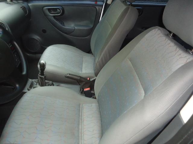 CHEVROLET Corsa Hatch - Foto