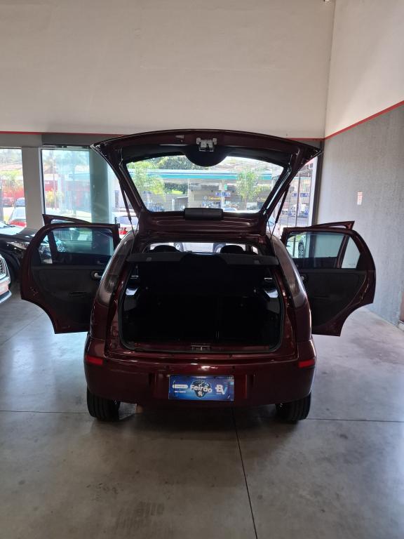 CHEVROLET Corsa Hatch - Foto