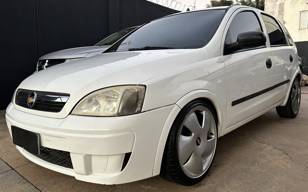 CHEVROLET Corsa Hatch - Foto
