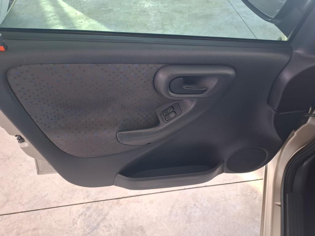 CHEVROLET Corsa Hatch - Foto