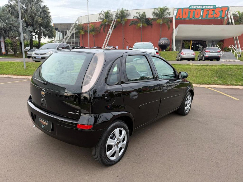 CHEVROLET Corsa Hatch - Foto
