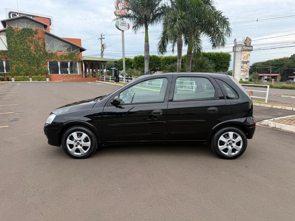 CHEVROLET Corsa Hatch - Foto