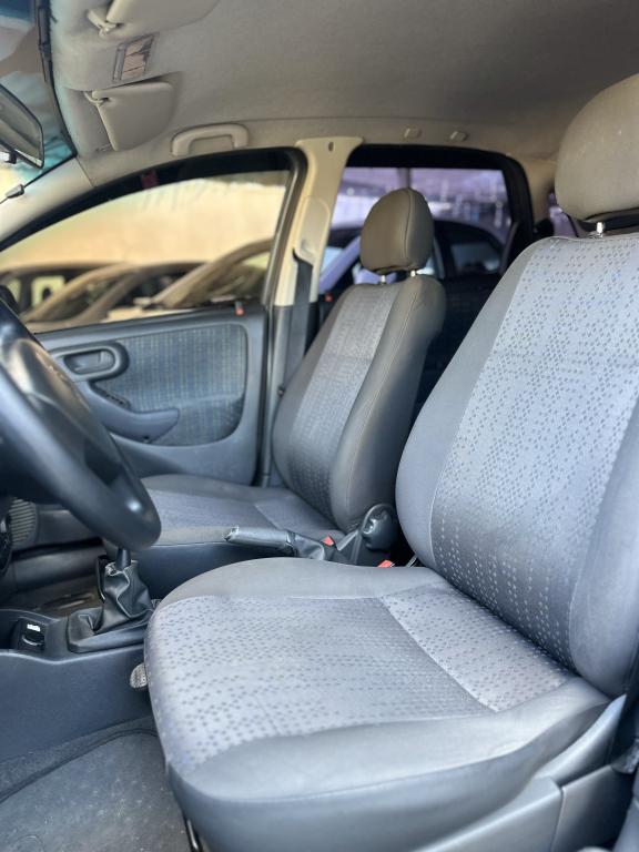 CHEVROLET Corsa Hatch - Foto