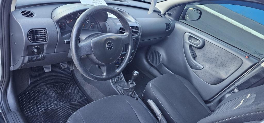CHEVROLET Corsa Hatch - Foto