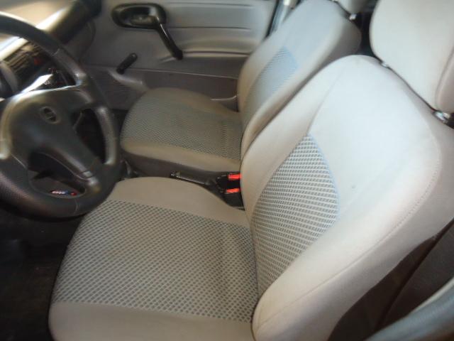 CHEVROLET Corsa Sedan - Foto