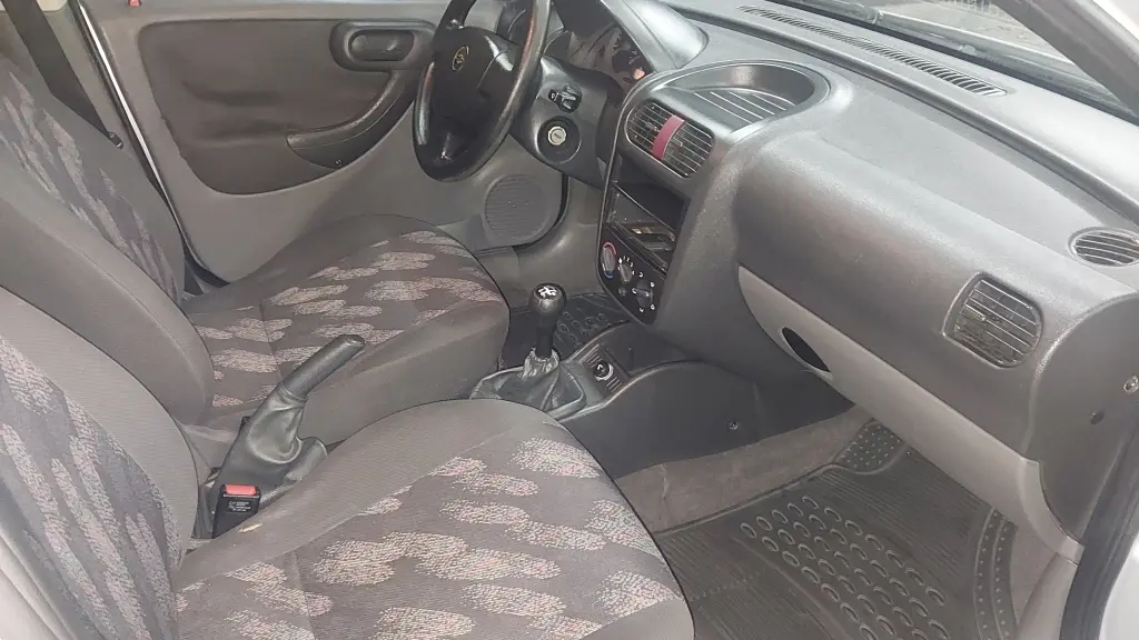 CHEVROLET Corsa Sedan - Foto