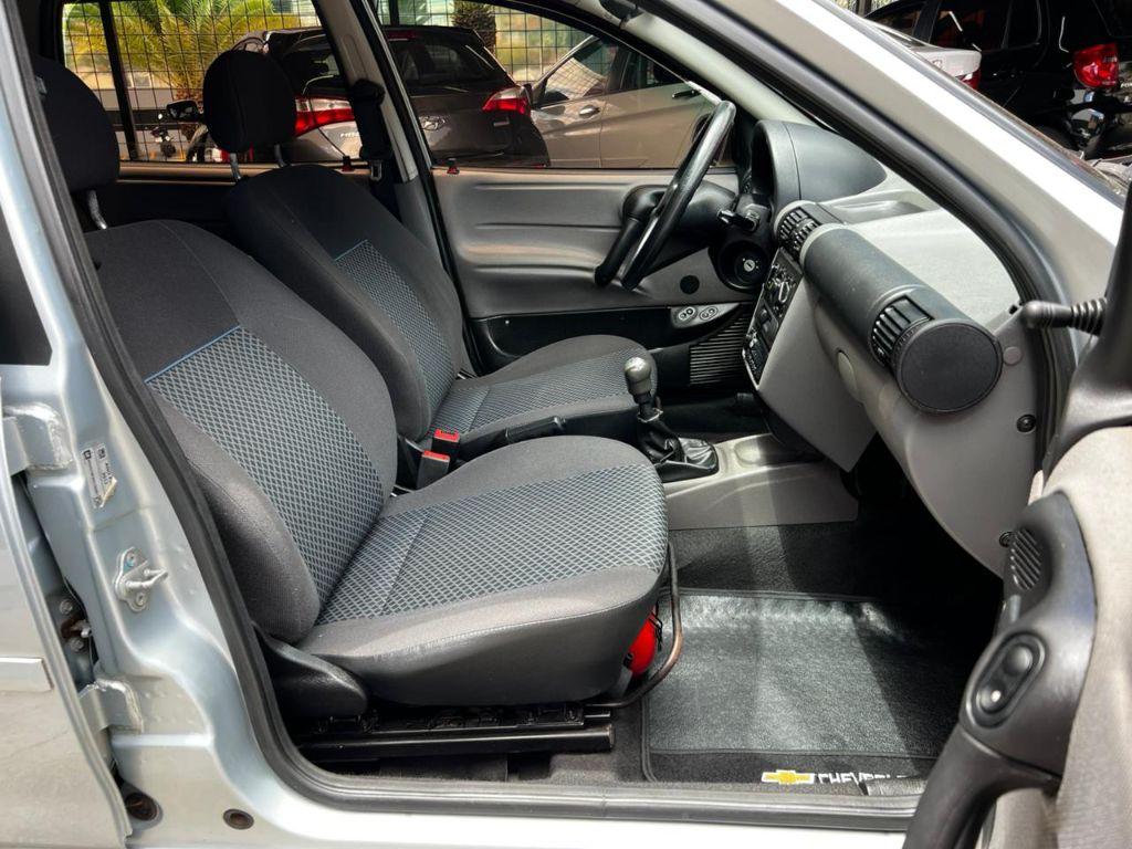 CHEVROLET Corsa Sedan - Foto