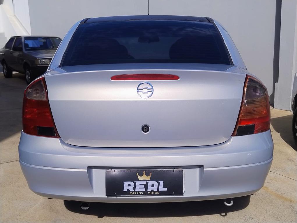 CHEVROLET Corsa Sedan - Foto