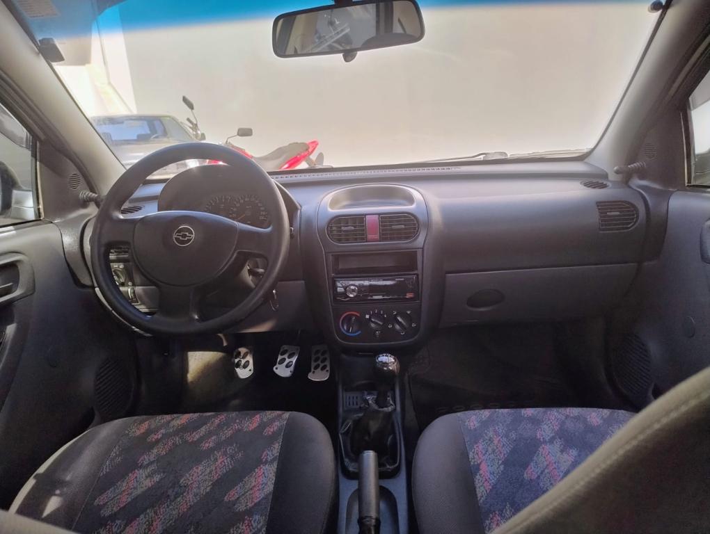 CHEVROLET Corsa Sedan - Foto