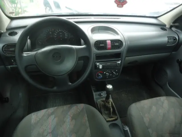 CHEVROLET Corsa Sedan - Foto